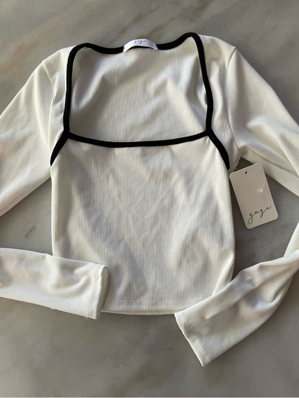 Gaze White Long-Sleeve Square Neck Top with Black Trim size XS
